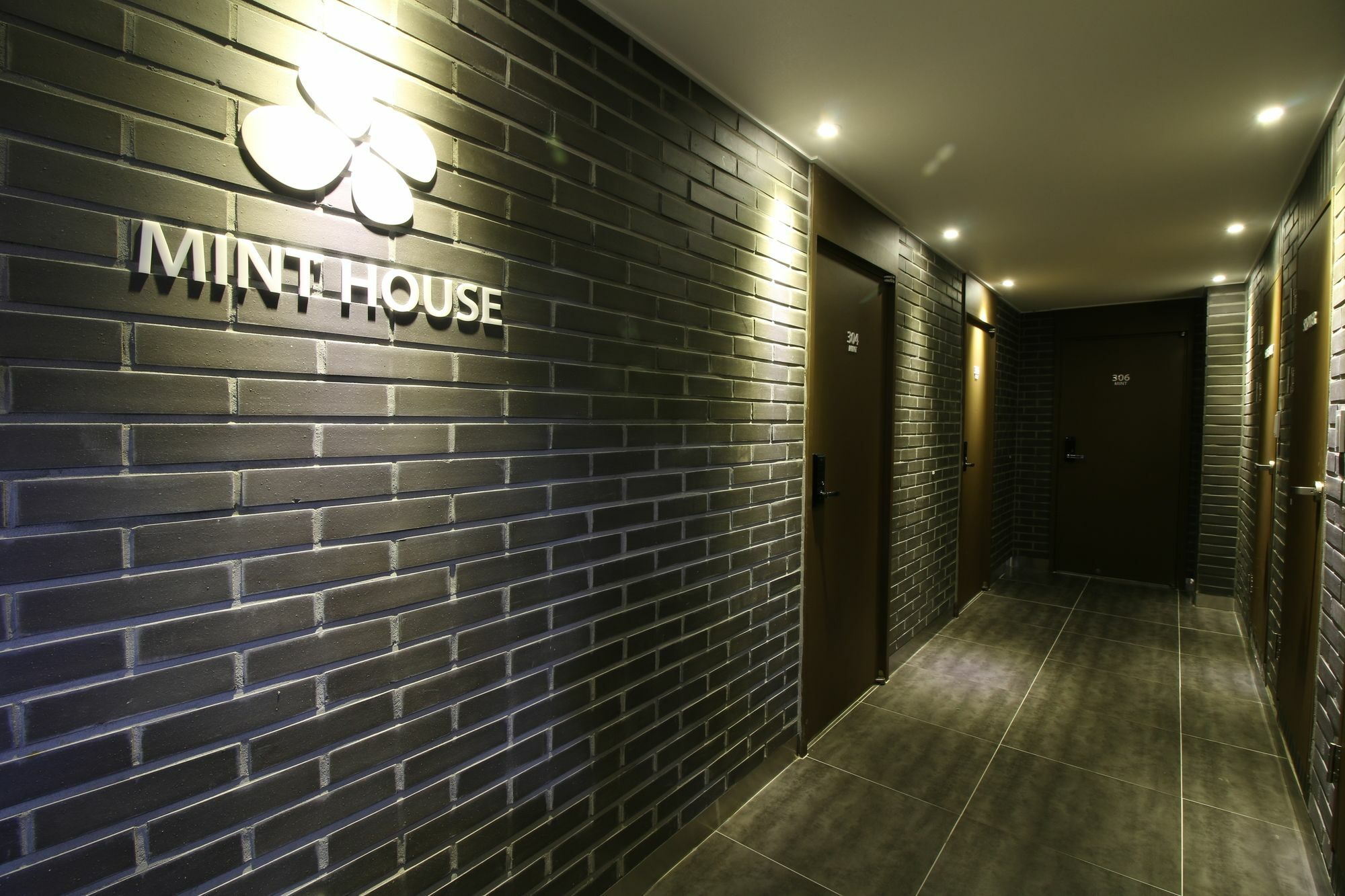 Mint House - Female Only Hotell Busan Eksteriør bilde
